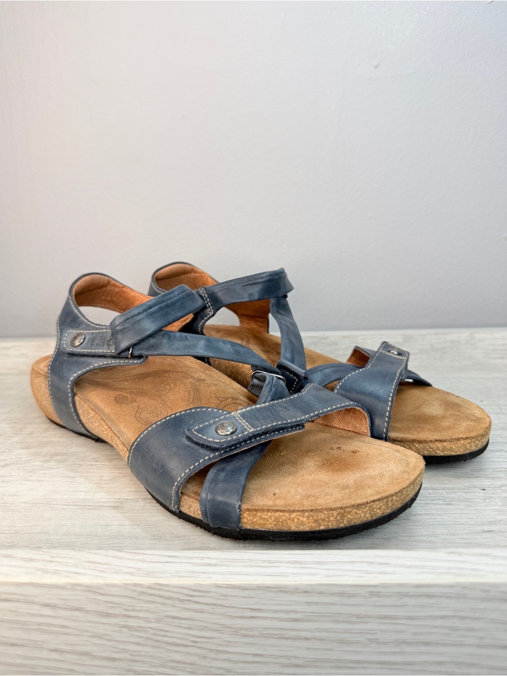 Taos Footwear Blue Leather Strappy Wedge Sandals - Picture 12 of 14